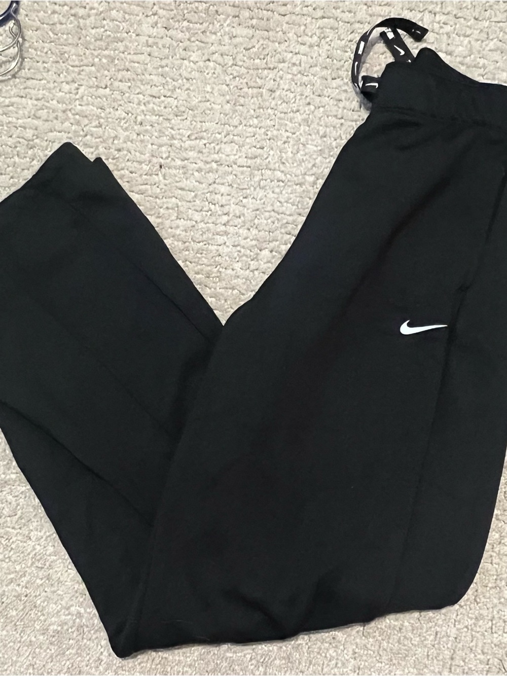 Nike women’s black sweatpants
